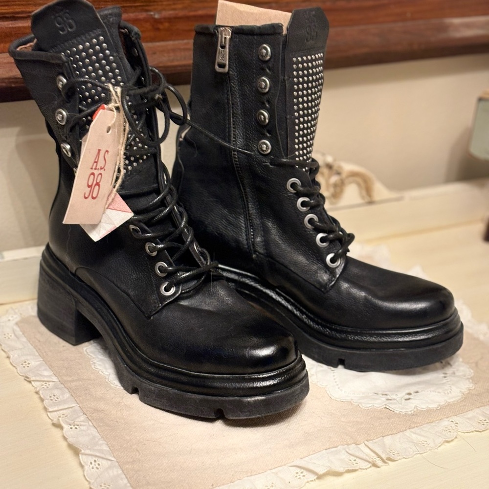 As98 boots